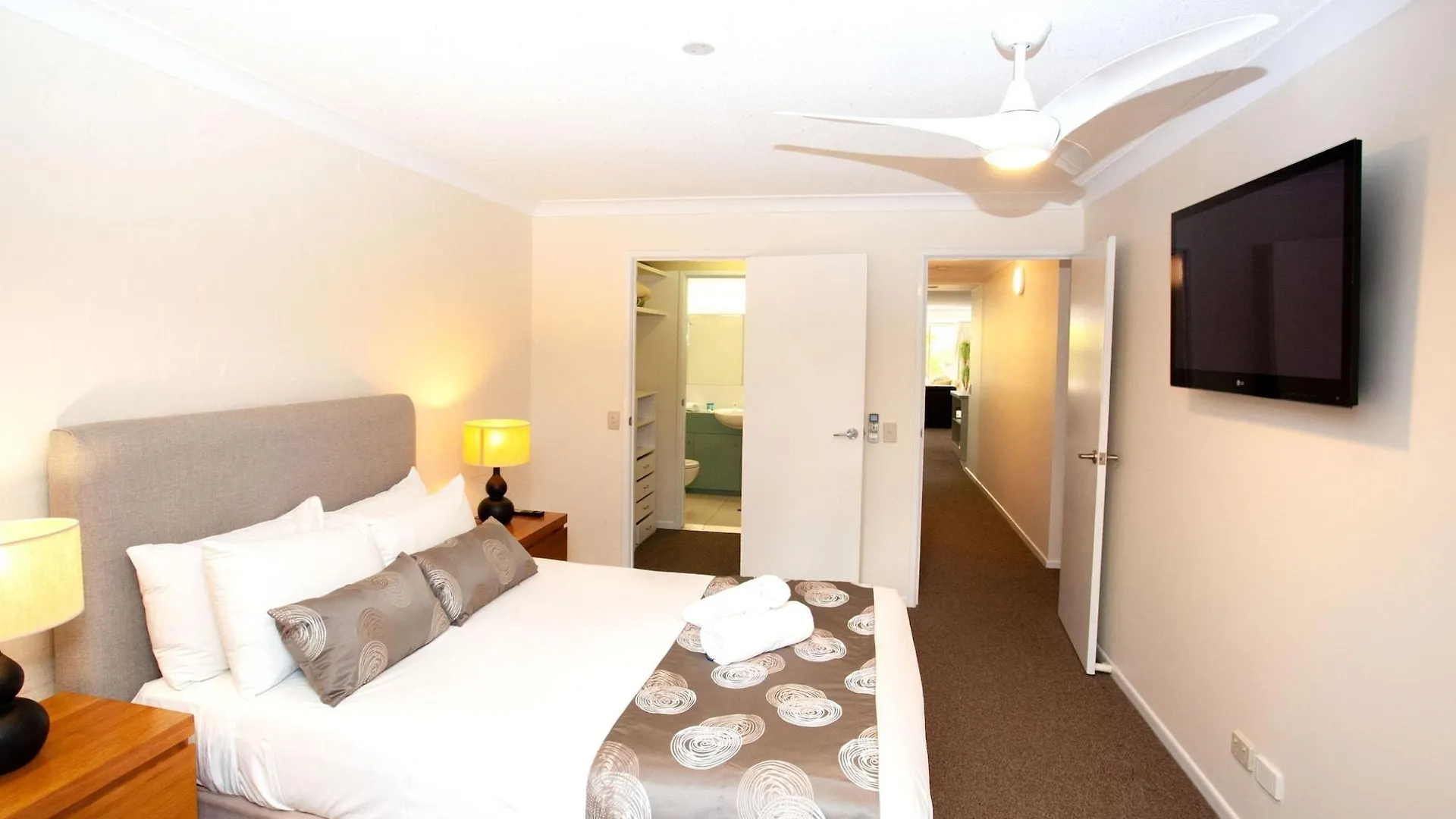 Osprey Apartments Mooloolaba 4*,